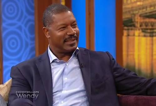 Dennis Haysbert Speaks On His Dating Life And Meeting President Obama! [Video]