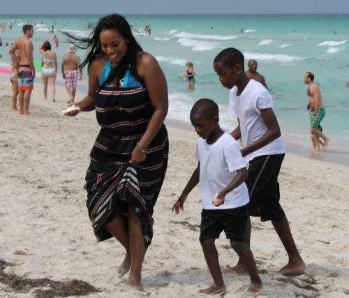 Dwyane Wade’s Ex-Wife Siohvaughn Funches-Wade Spends Time At Miami Beach With Her Two Sons On Mother’s Day! [Photos]