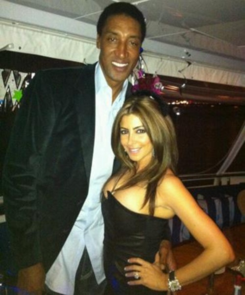 They Say: Scottie Pippen Got Into A Physical Fight With An Autograph Seeker Over His Wife?