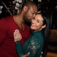 Singer Tank Pops The Big Question To Longtime Girlfriend Zena Foster… And She Said “Yes!” (Details)